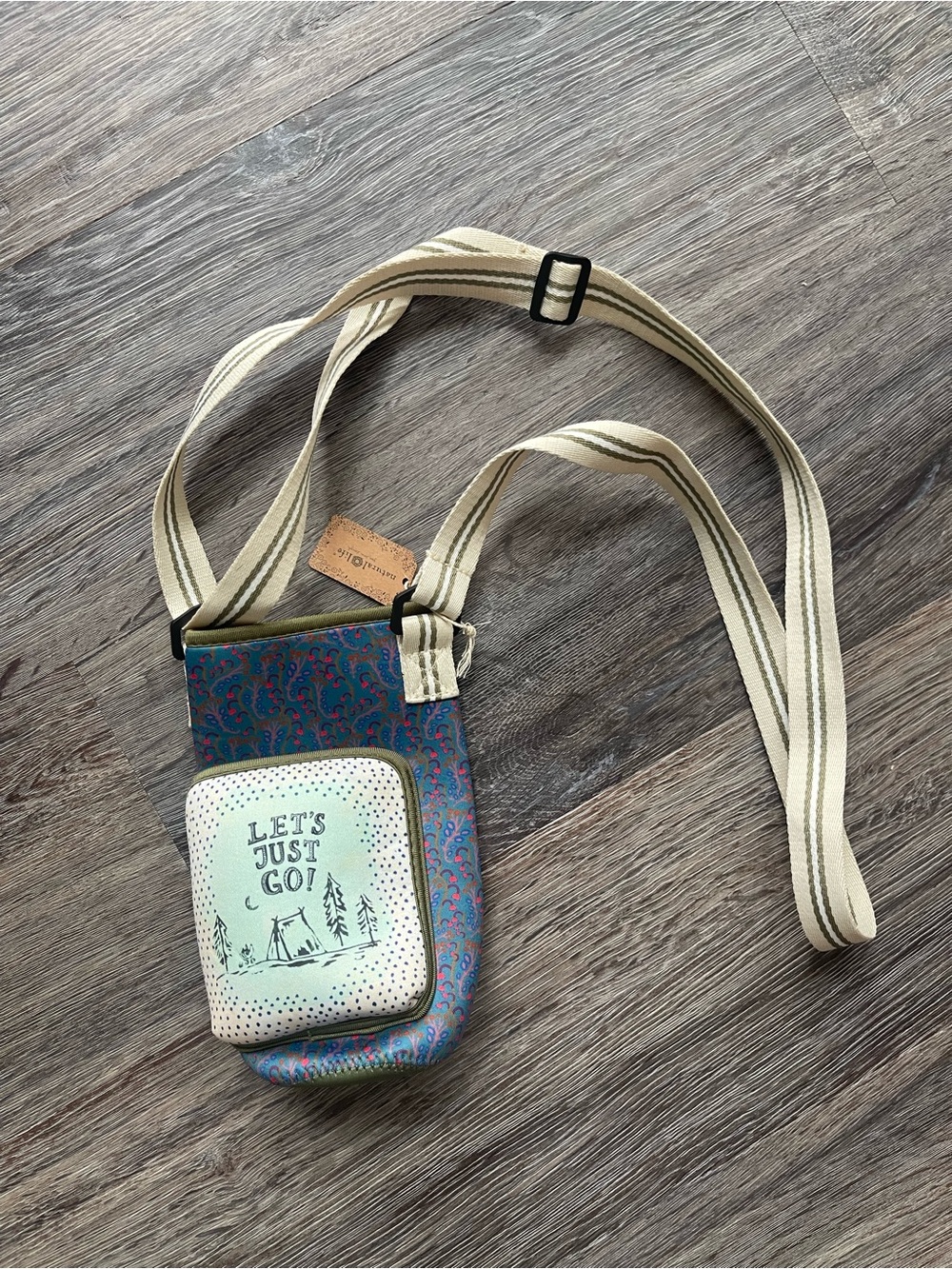Natural Life | Water Bottle Cozy Carrier NWT
Bohemian Hiking Outdoors - Picture 2 of 5